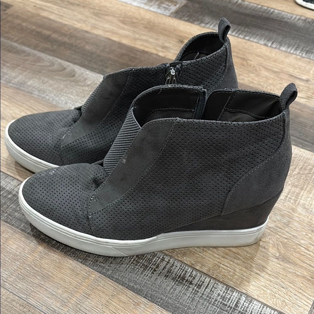 Women's MIA Black Wedge Ankle Boots Size 8